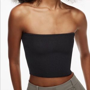 ribbed tube top🖤